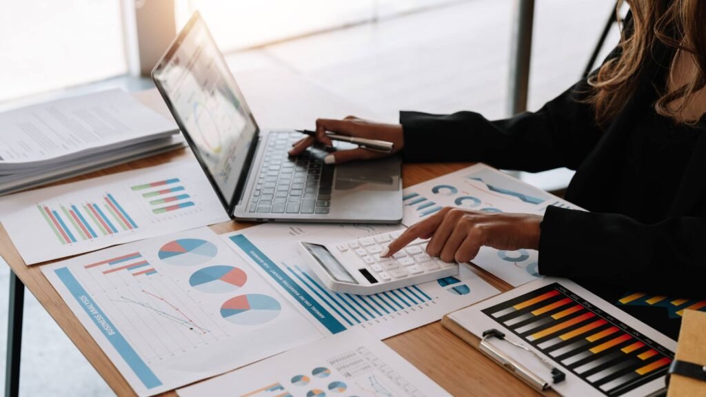 Graphs and charts are displayed, demonstrating stats for payroll taxes.